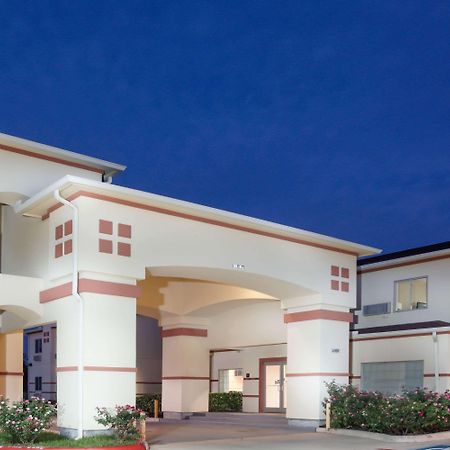 Отель Super 8 By Wyndham Brenham Tx Экстерьер фото