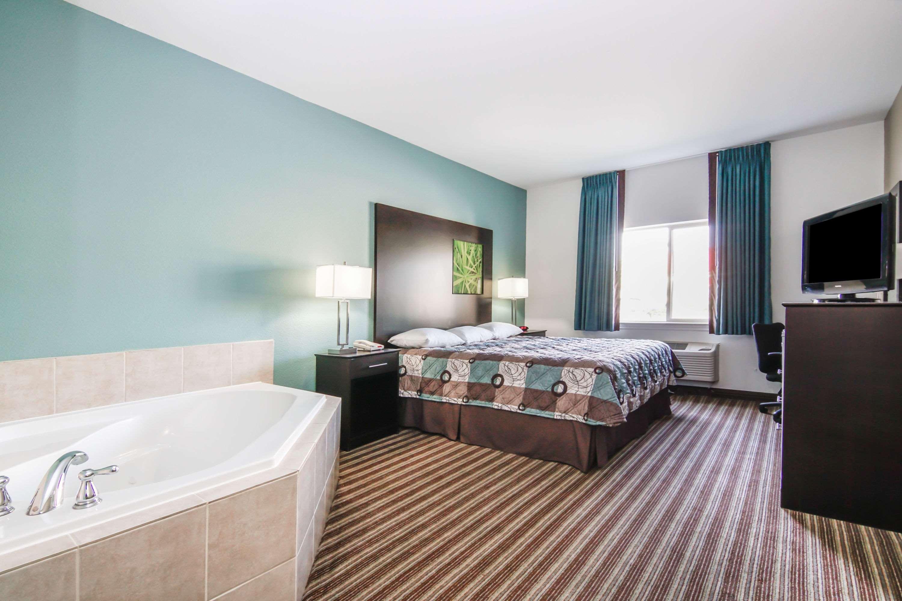 Отель Super 8 By Wyndham Brenham Tx Экстерьер фото